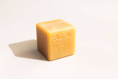 Paca Botánica - MARIGOLD - Brightening Turmeric + Calendula Soap