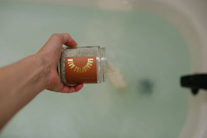 Urb Apothecary - Eucalyptus Bath - Mineral Restoring, Color Therapy Soak
